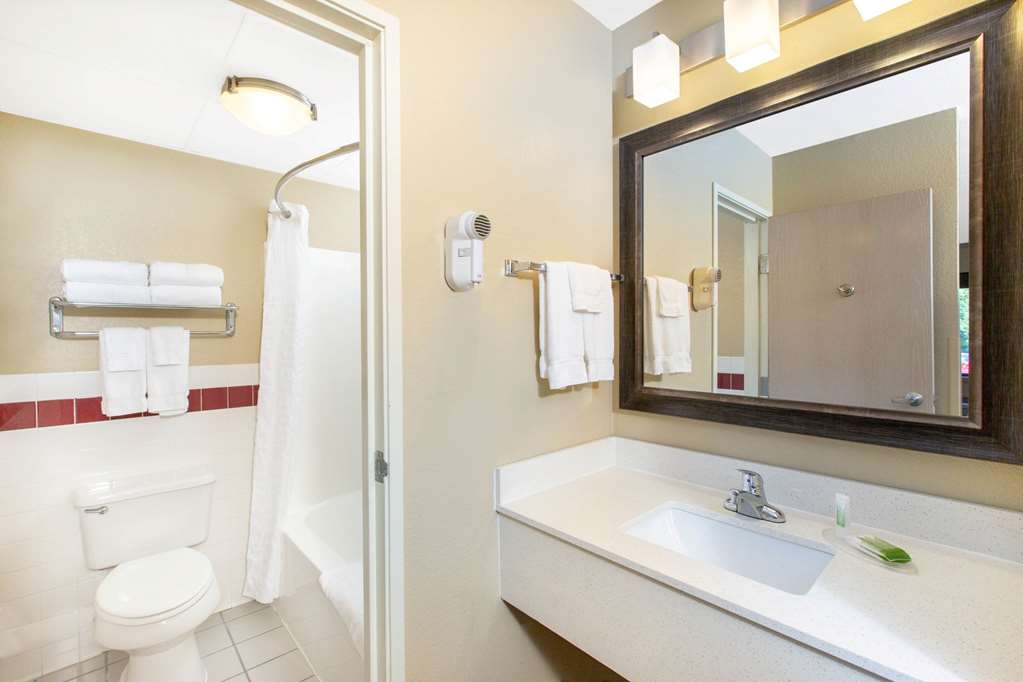 AmericInn by Wyndham Okoboji - photo 13