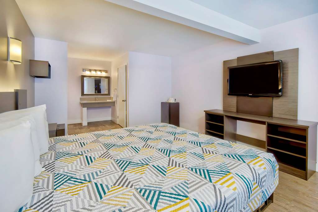 Motel 6 Inglewood CA - photo 13