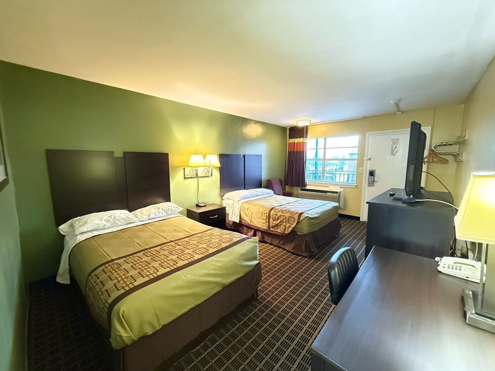 Relax Inn - photo 14