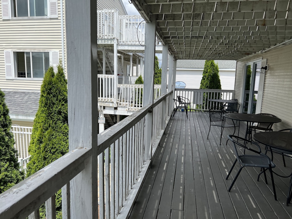 Ships Inn Hotel - photo 24