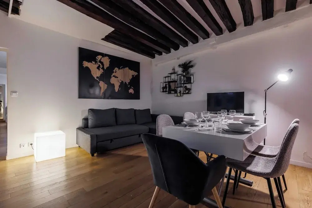 Amazing Apartment 1br 4p Chatelet — 4-Star Luxury Hotel in Paris, France