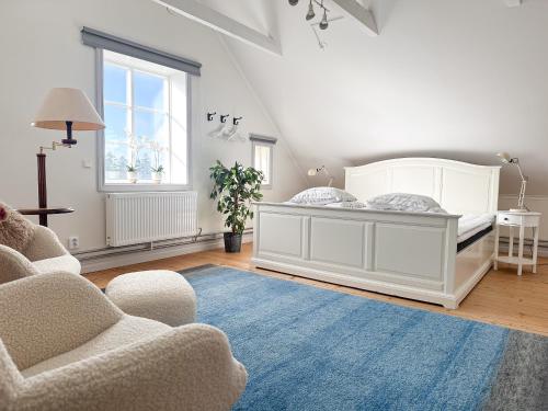 STUBBET Charming Newly Remade Villa — 4-Star Luxury Hotel in Vadstena, Sweden