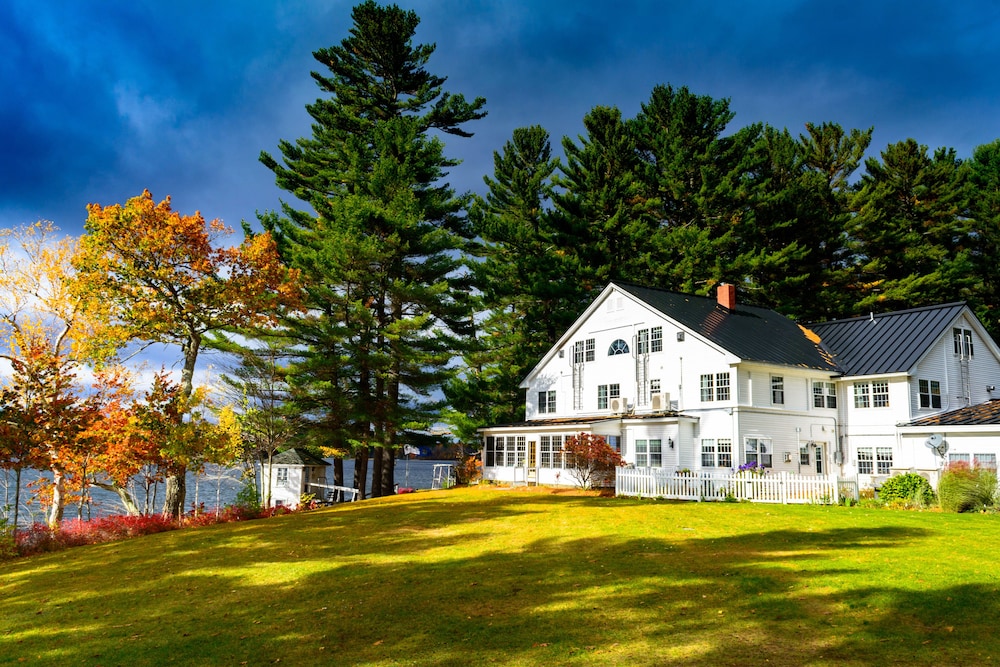 Wolf Cove Inn - featured photo