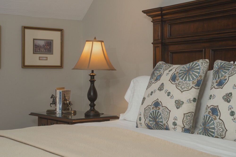 Liberty Hill Inn - photo 26