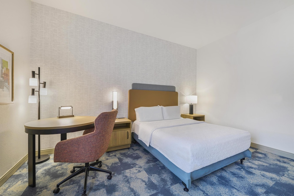 Hampton Inn Huntsville Arsenal South Pkway - photo 16