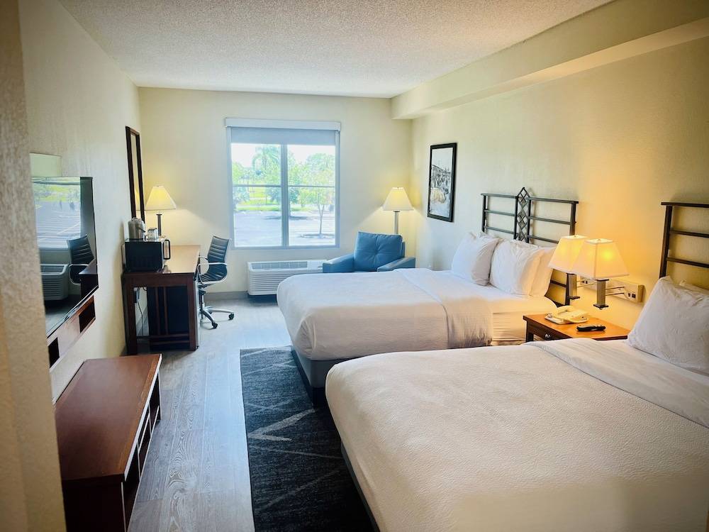 SEVEN Sebring Raceway Hotel - photo 5