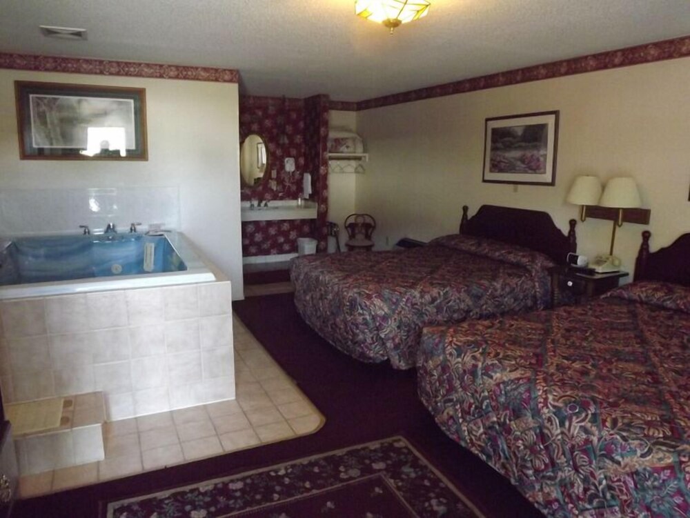 Holiday Motel - photo 9