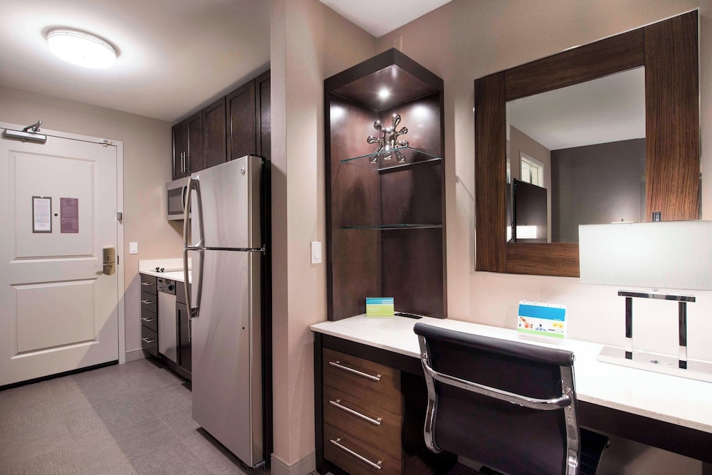 TownePlace Suites Boston Logan Airport Chelsea - photo 32