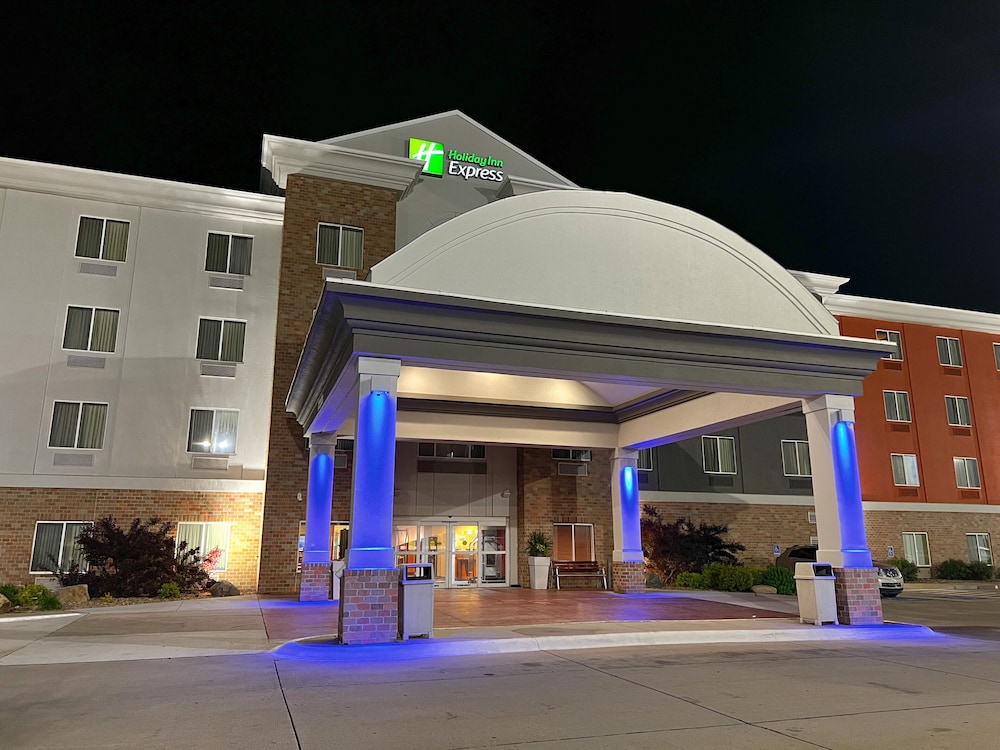 Holiday Inn Express Kearney by IHG - photo 45