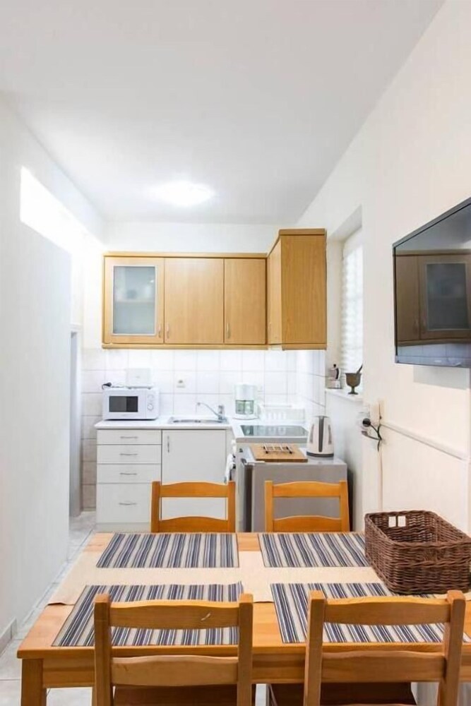 Anavyssos 1 bedrm 4 prs flat 5min walk from Beach — Anavyssos — photo 4