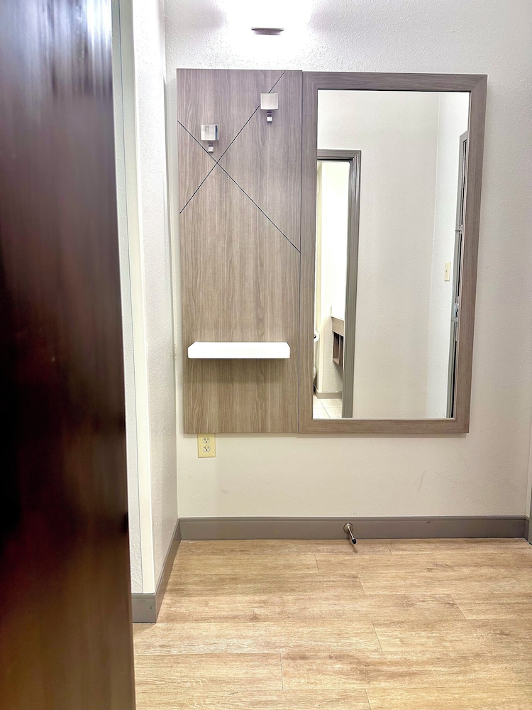 Holiday Inn Express Hotel & Suites Hinesville East Fort Stewart - photo 29
