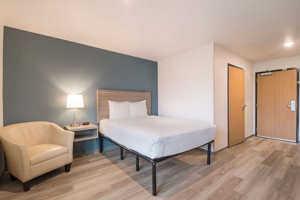 WoodSpring Suites Portland Vancouver - photo 30