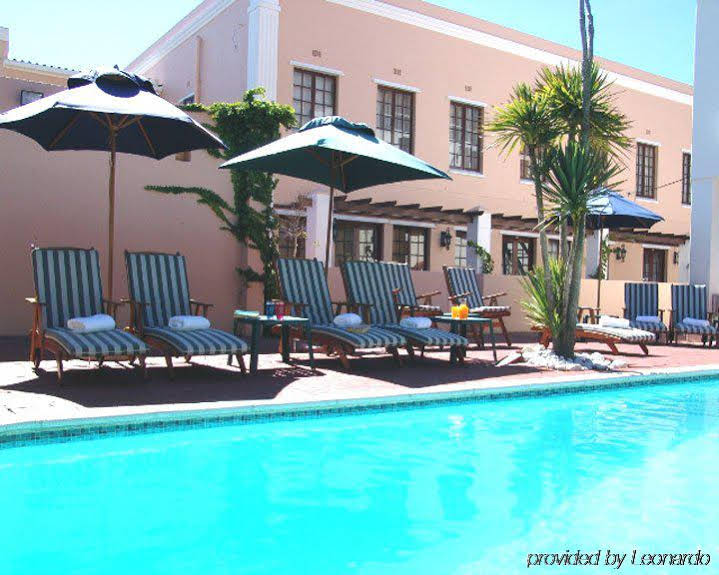 Avenue Hotel