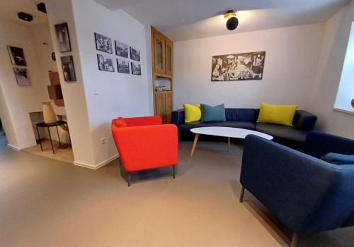 Denkmalgeschütztes Ferienhaus in der Südeifel Ferienhaus HAZEN — hotel in Bettingen