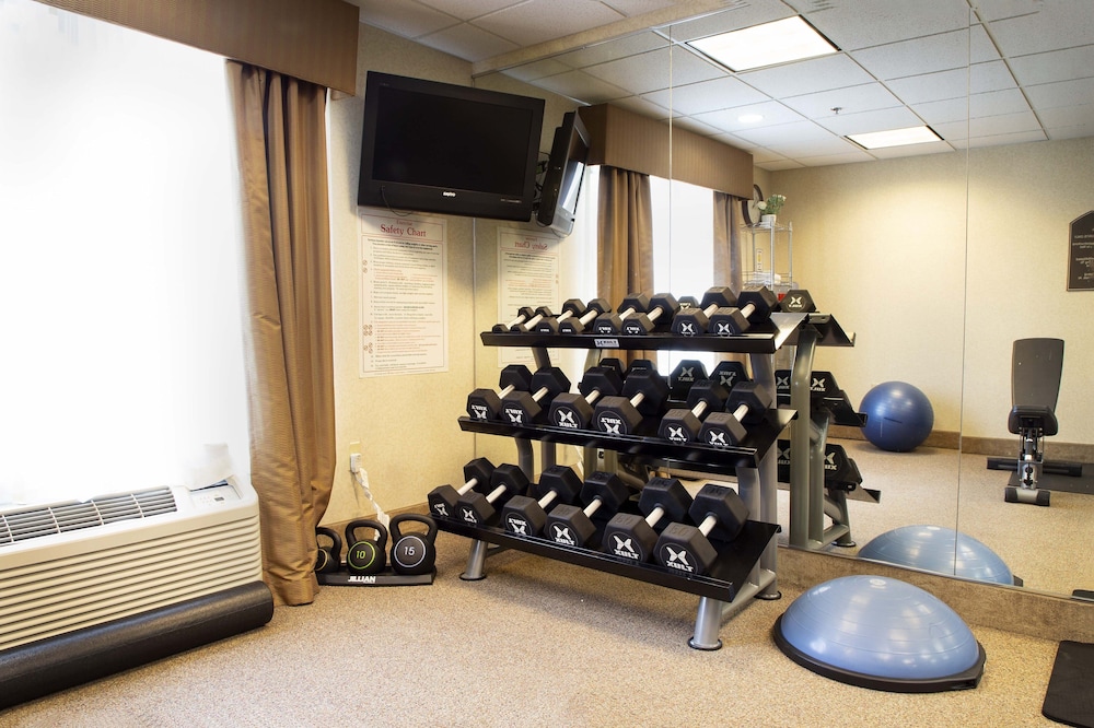Holiday Inn Express & Suites Center by IHG - photo 39