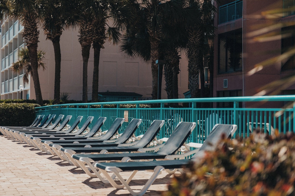 Sandcastle Oceanfront Resort South Beach - photo 41