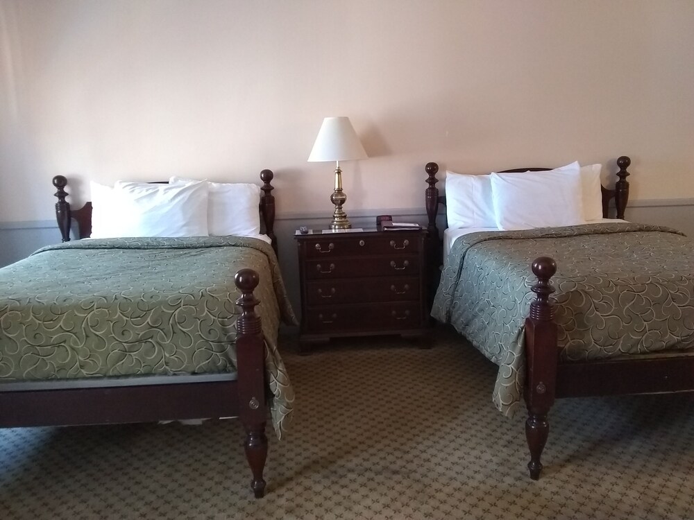 The Charles Inn at Vacationland Inns - photo 21