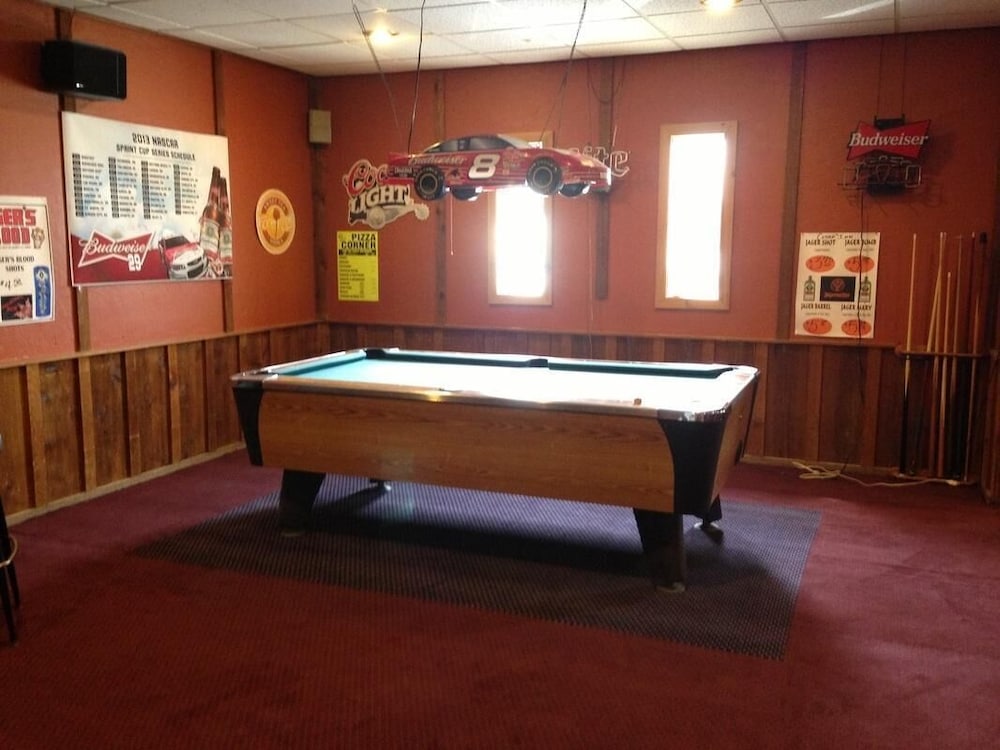 Cedar Inn - photo 11