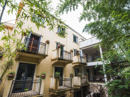 Qingyueli Hot spring Resort Hotel Mogan Mountain in Deqing, People's Republic of China