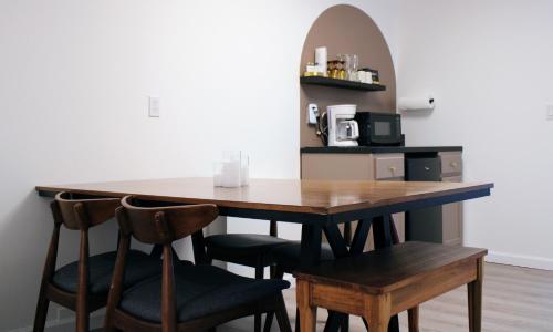 The Brooks Hotel - photo 9