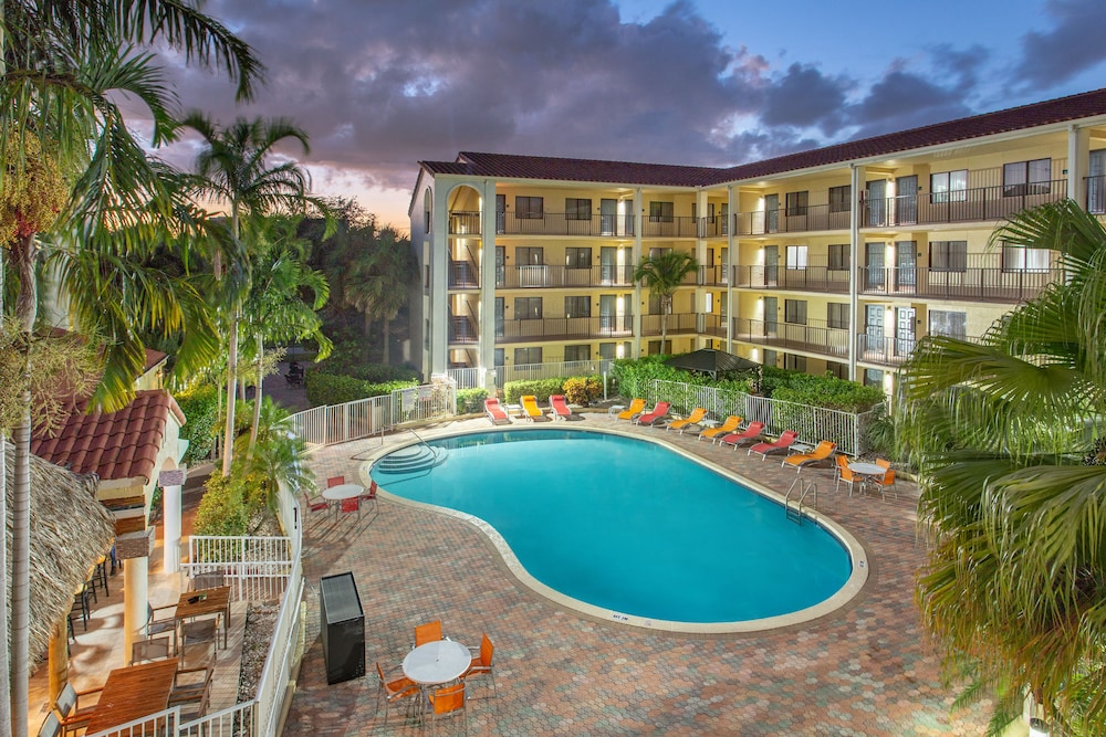 Holiday Inn & Suites Boca Raton North by IHG - photo 31