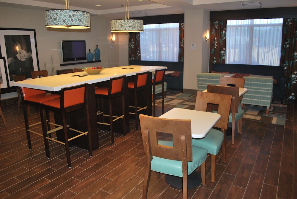 Hampton Inn Shreveport Airport - photo 79