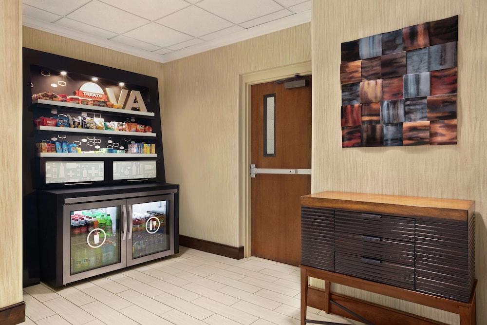 Hampton Inn by Hilton Richmond North Ashland - photo 55
