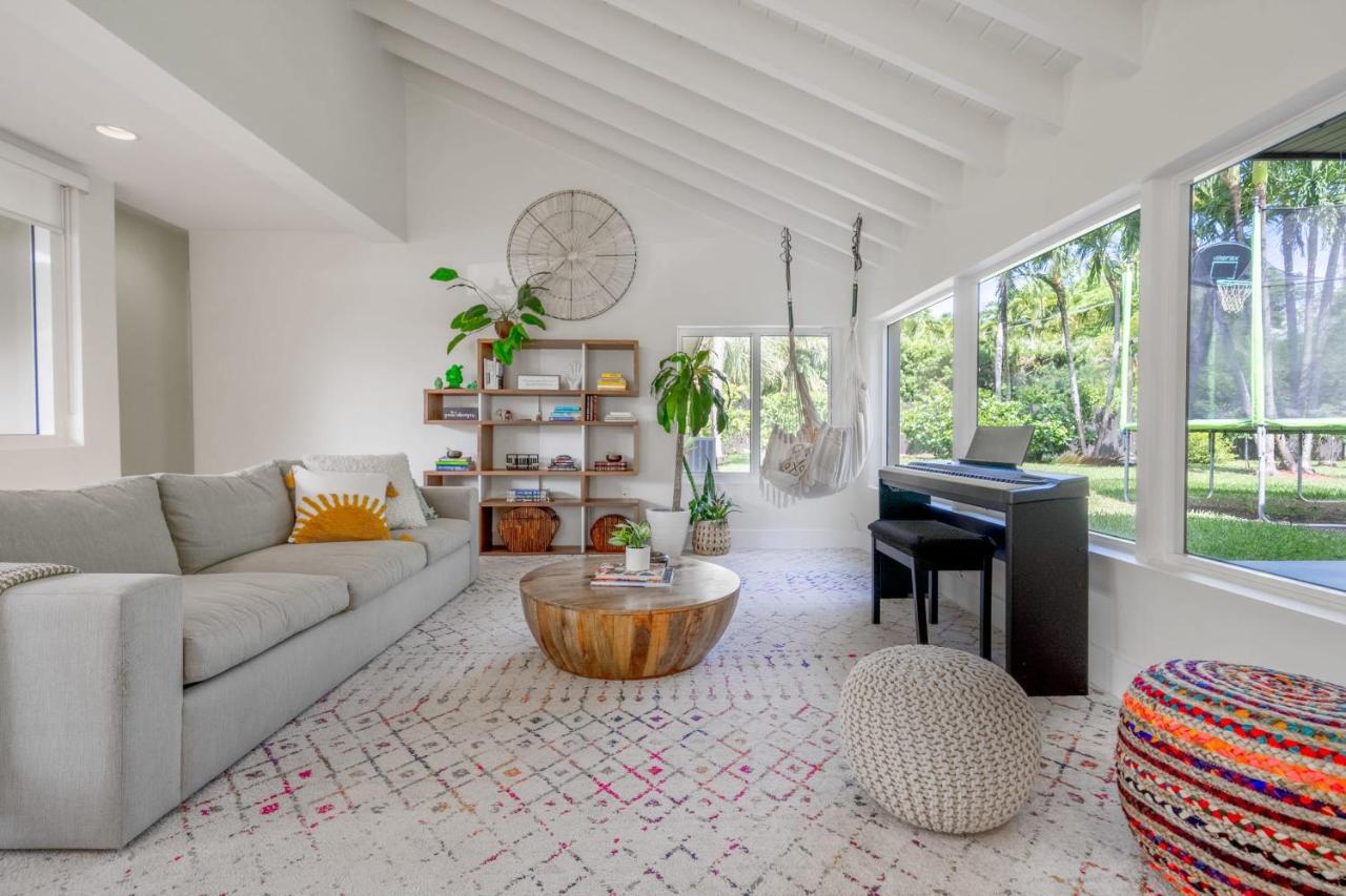 Boho House Stylist Home with Parking And Large Yard — 4-Star Luxury Hotel in Miami, United States