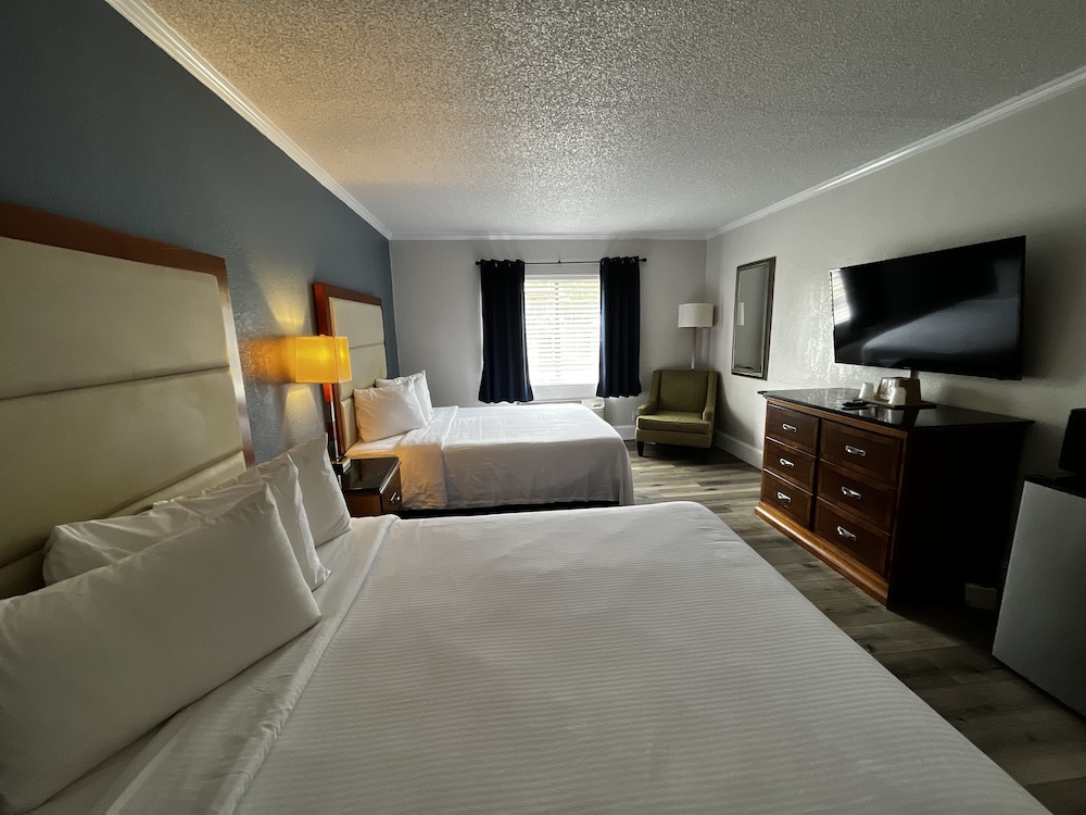 At Home Inn & Suites - photo 27