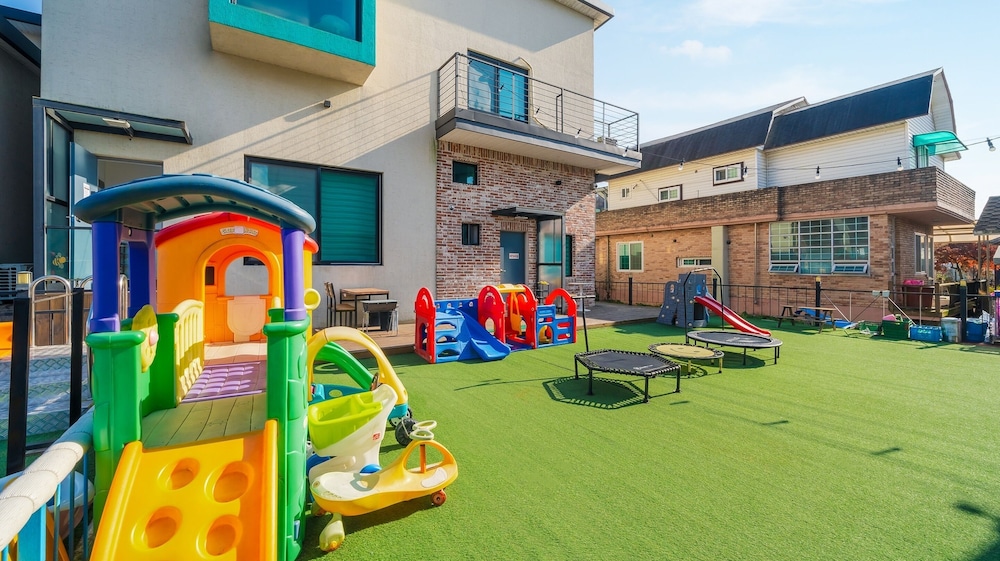 Gapyeong Ttonggangaji Kids Poolvilla in Gapyeong, South Korea