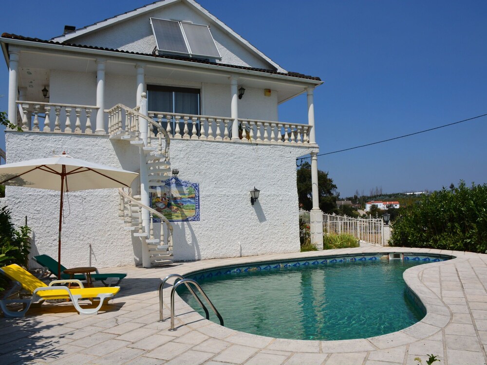 Spacious Holiday Home in Carvalheira Grande With Pool — 5-Star Luxury Hotel in Pedrogao Grande, Portugal