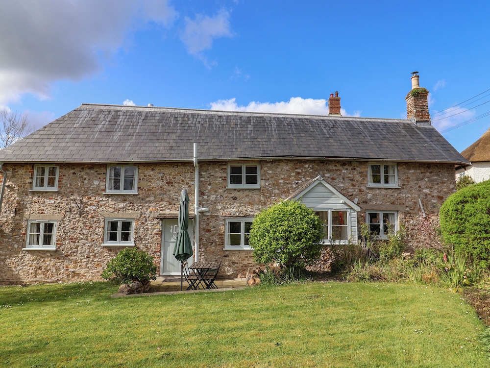Bridge Cottage — 4-Star Luxury Hotel in Axminster, United Kingdom