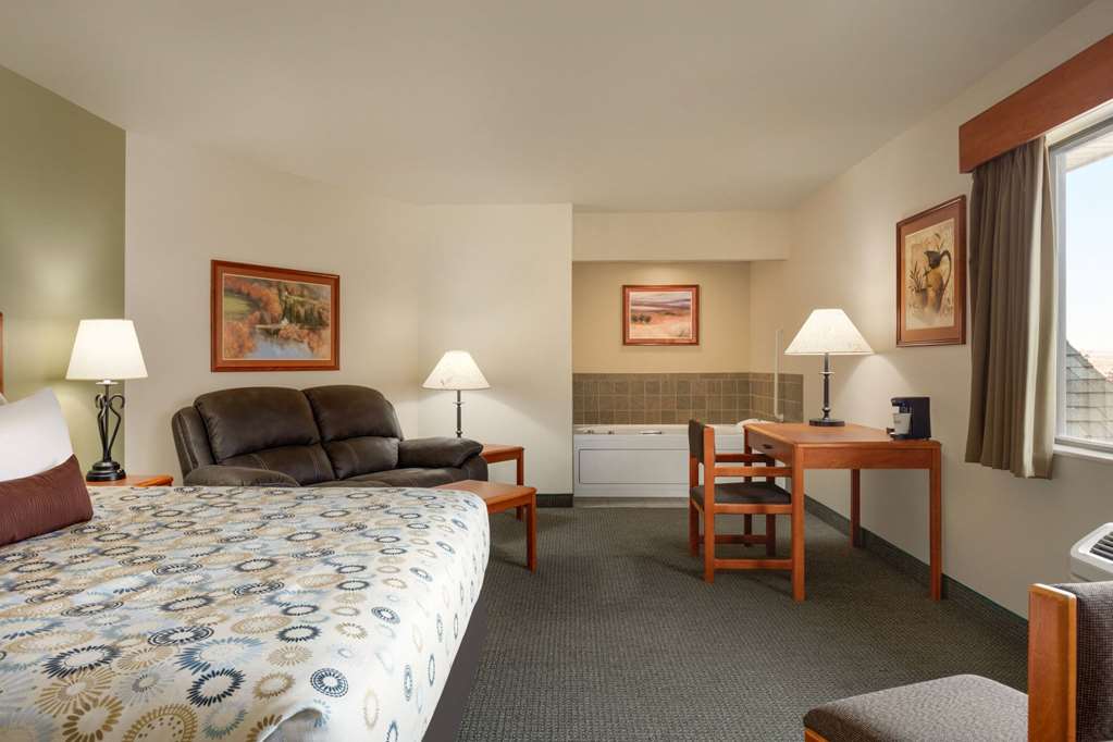 AmericInn by Wyndham Havre - photo 17