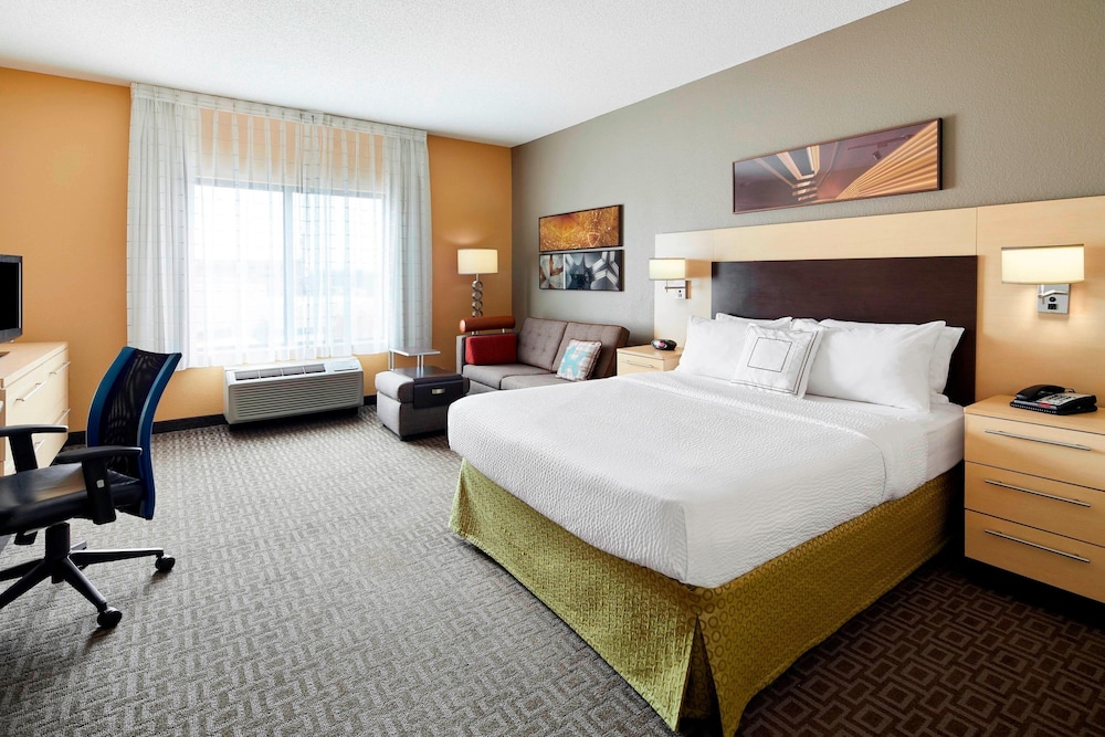 TownePlace Suites Harrisburg Hershey - photo 10