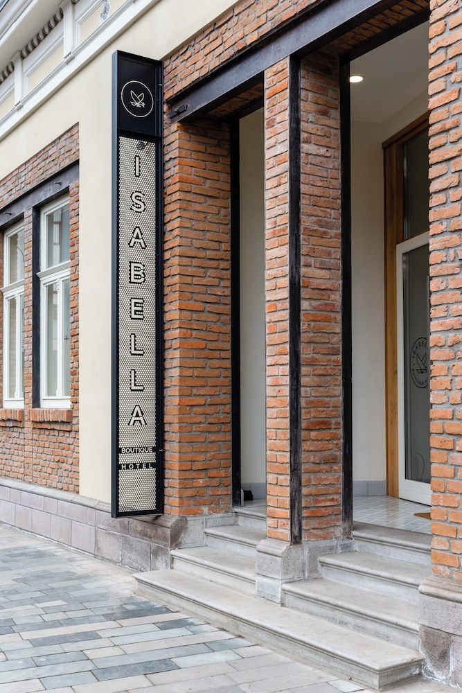 Isabella Boutique Hotel — hotel in Sfantu Gheorghe