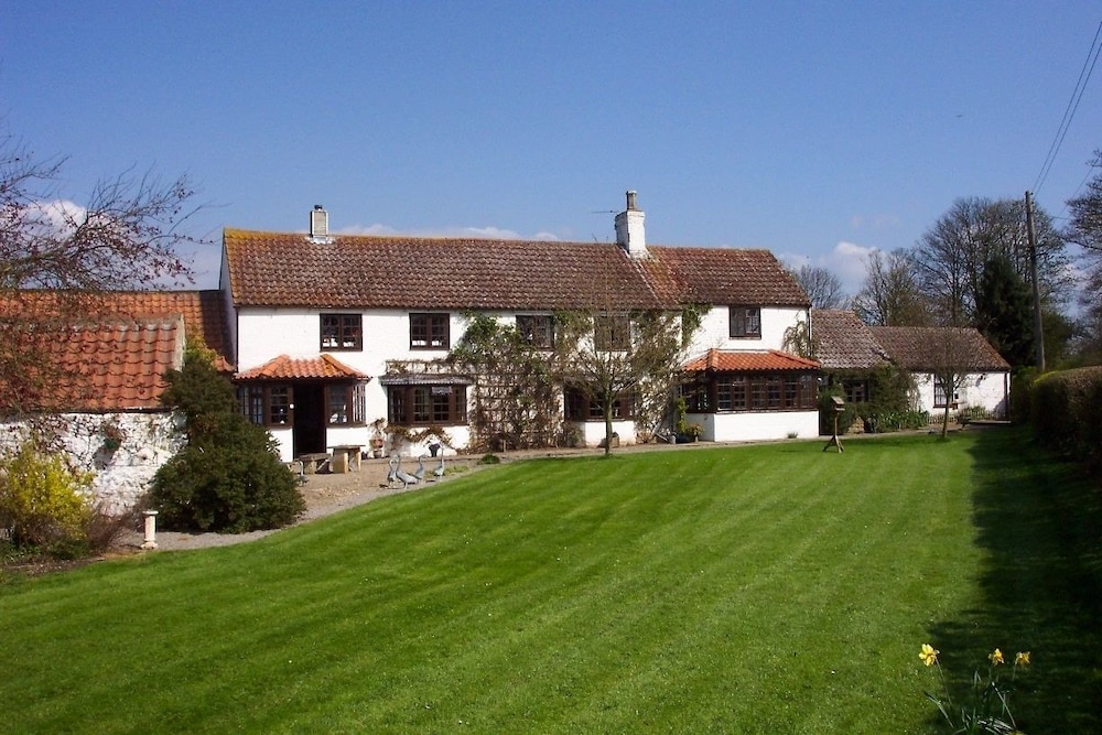 Barker Stakes Farm B&B — 4-Star Luxury Hotel in Pickering, United Kingdom