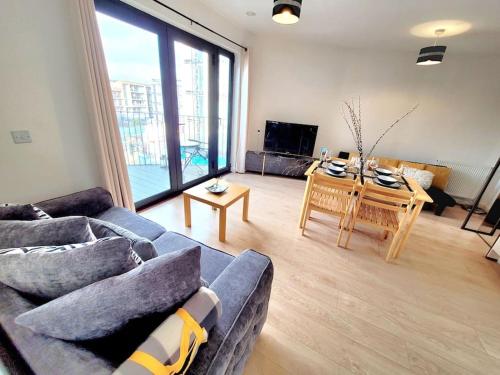 Battersea Power Station Suite — 4-Star Luxury Hotel in London, United Kingdom