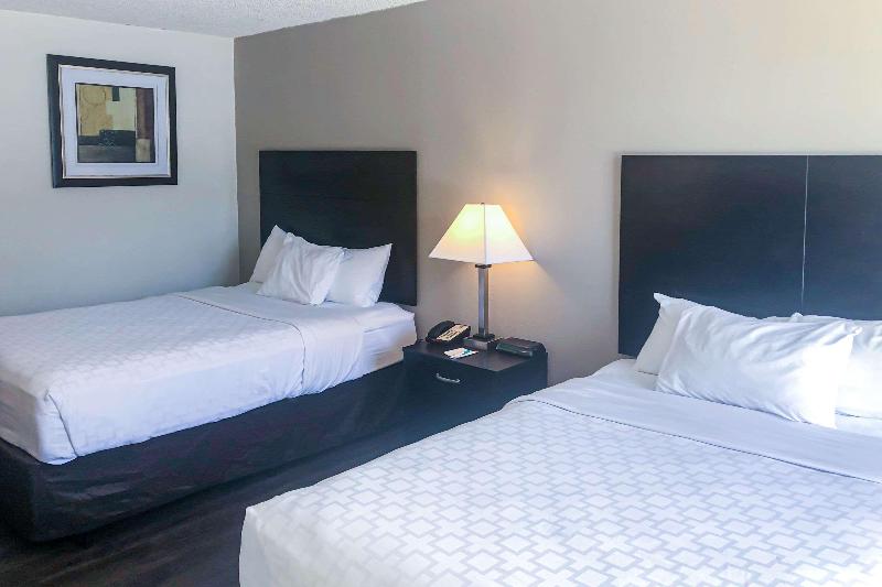 Clarion Inn And Events Center Pueblo North - photo 26