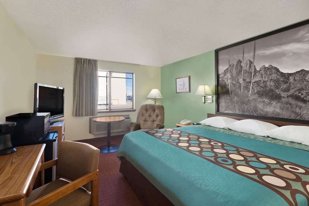 Super 8 by Wyndham Alamogordo White Sands - photo 10