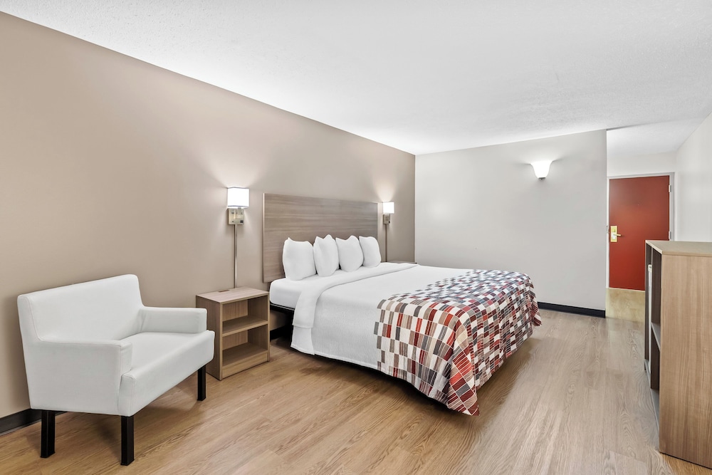 Red Roof Inn Cambridge OH - photo 18