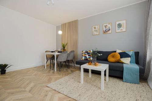 Reymonta Apartment near Metro Station by Mia — 4-Star Luxury Hotel in Warsaw, Poland