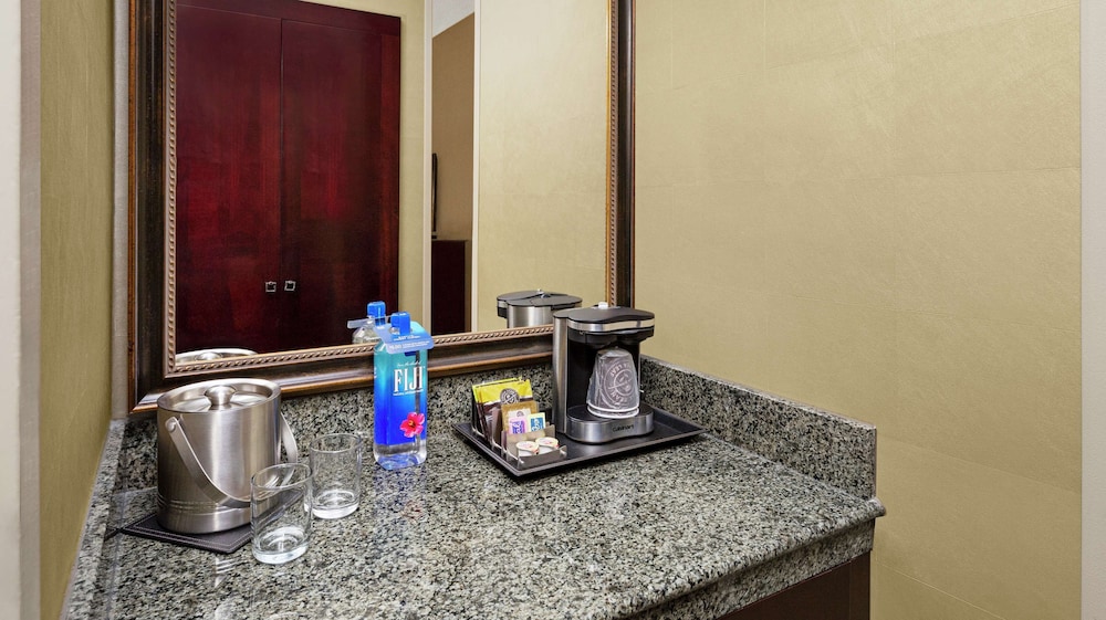 DoubleTree Raleigh Durham Airport at Research Triangle Park - photo 8