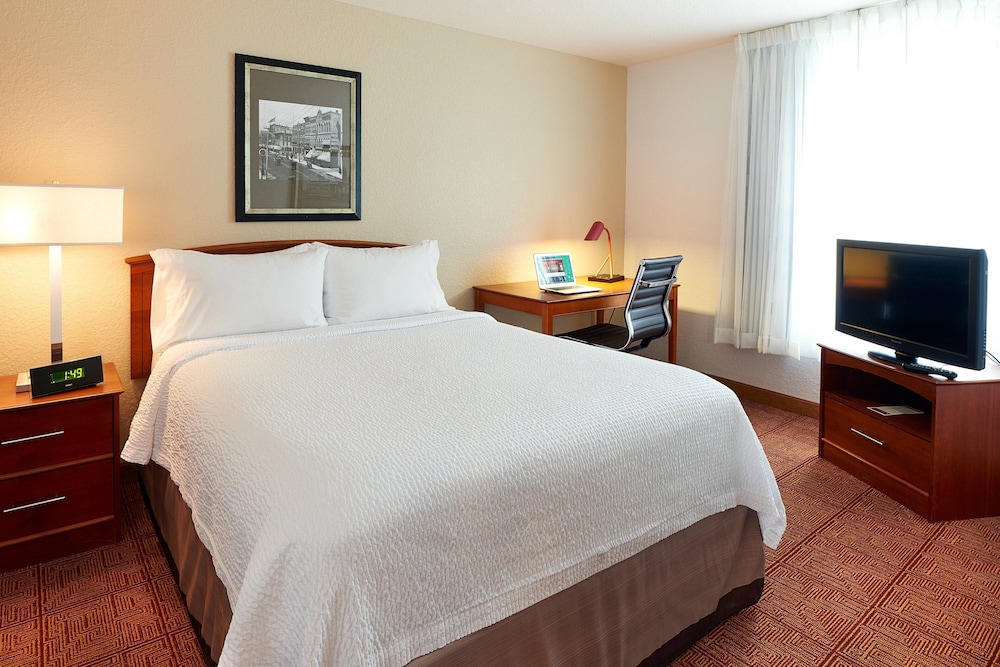 TownePlace Suites by Marriott Minneapolis Downtown NorthLoop - photo 7