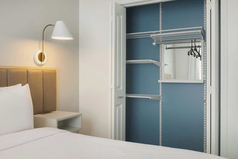 TownePlace Suites by Marriott Tampa Westshore Airport - photo 8