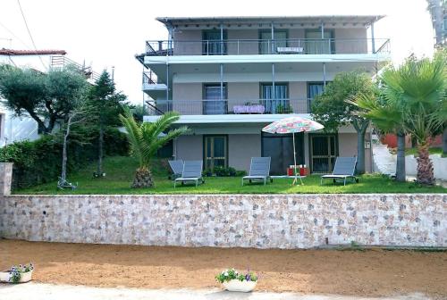 Patra's Sea Front Apartment — 4-Star Luxury Hotel in Patra, Greece
