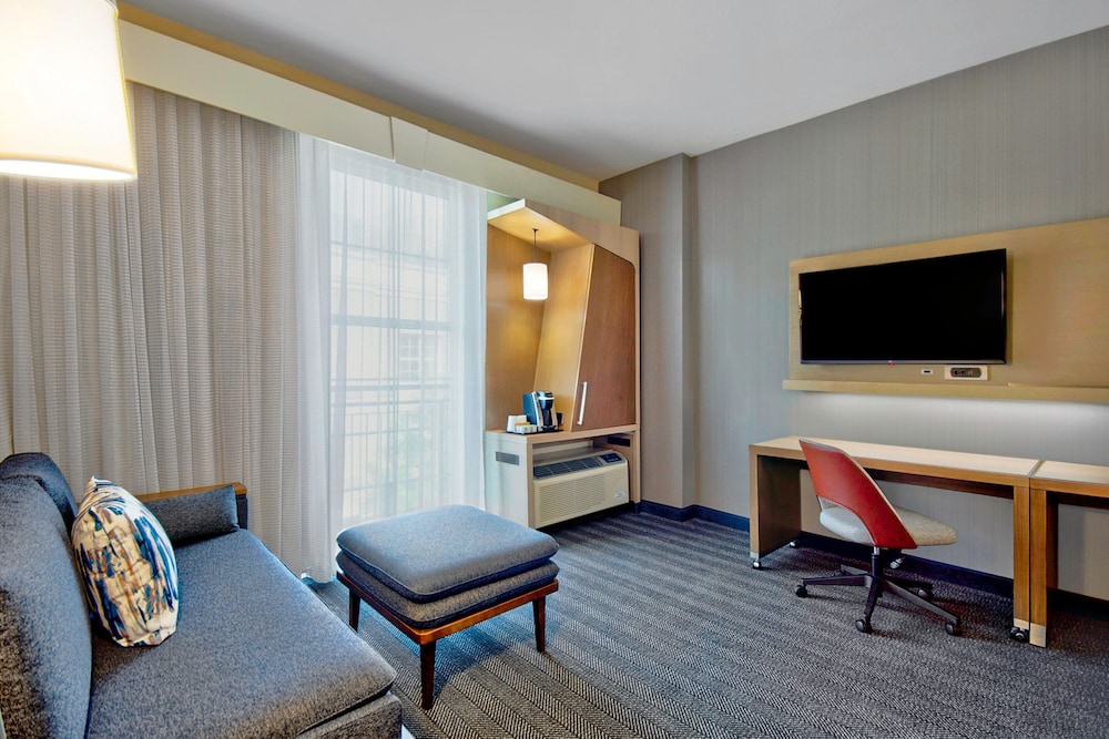 Courtyard by Marriott Nashville Green Hills - photo 10