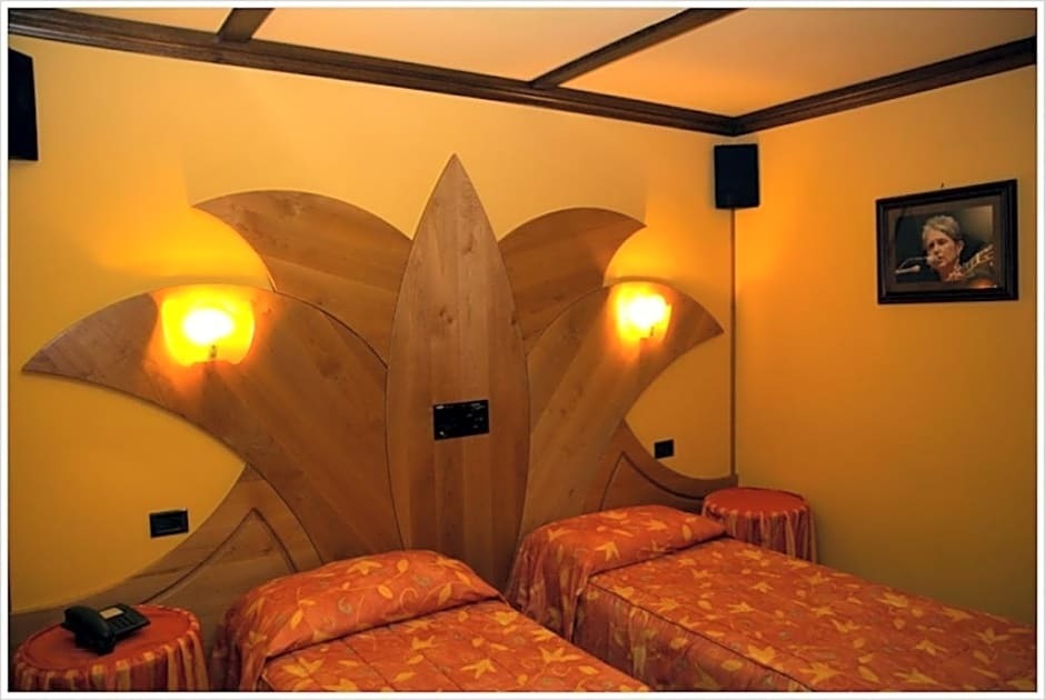 Hotel California — Ayas — photo 5