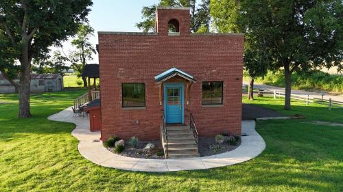 Hot Tub 5Br2bth In Guthrie Ok Near Edmondokc — hotel in Guthrie