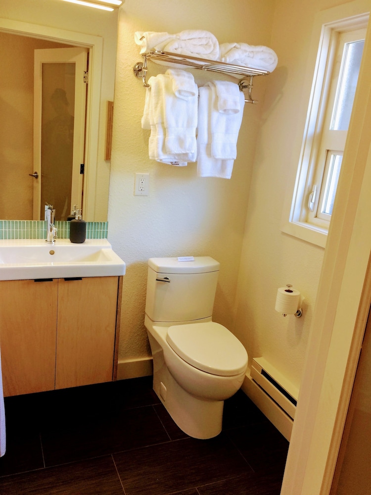 Heliotrope Hotel - photo 53