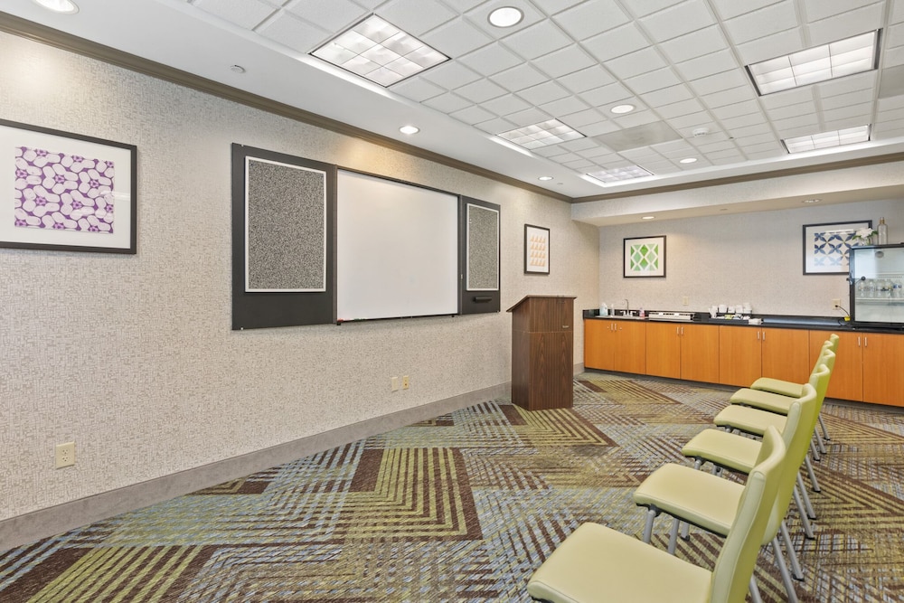 Holiday Inn Express Hotel & Suites Bethlehem by IHG - photo 55